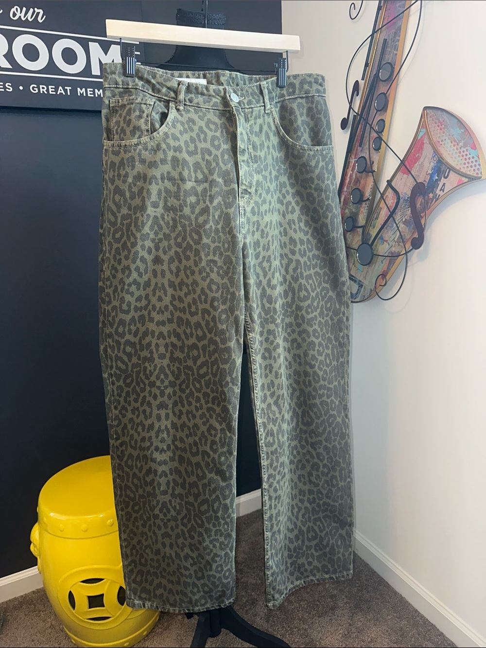 Zara Olive Green Leopard-Print Wide Leg Pants
